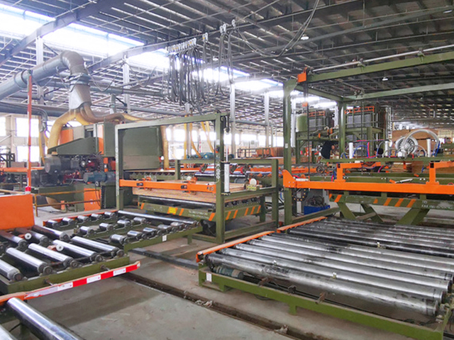 M&aacute;quina de descascamento de folheado central