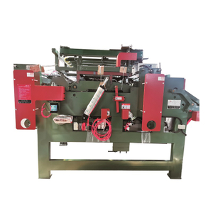 Compositor de núcleo de compensado servo automático para junta de folheado